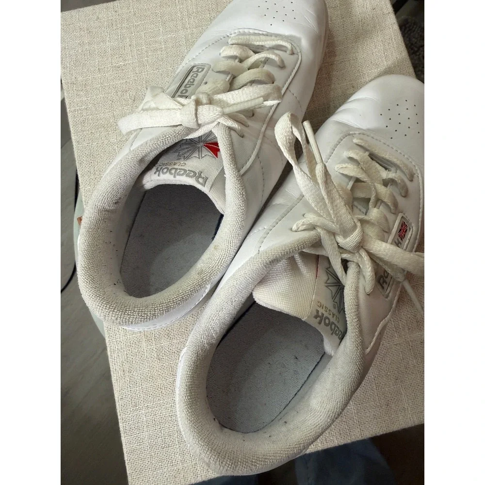 Reebok Princess Classic Womens White Sneakers Low Top Leather Shoes Size 8